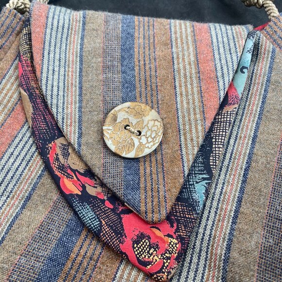 Handmade Boho Purse, Woven Bohemian Style Cross Body Purse, Lightweight - Picture 3 of 10